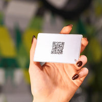 Silver metal digital business card with NFC and QR on the back #color_silver